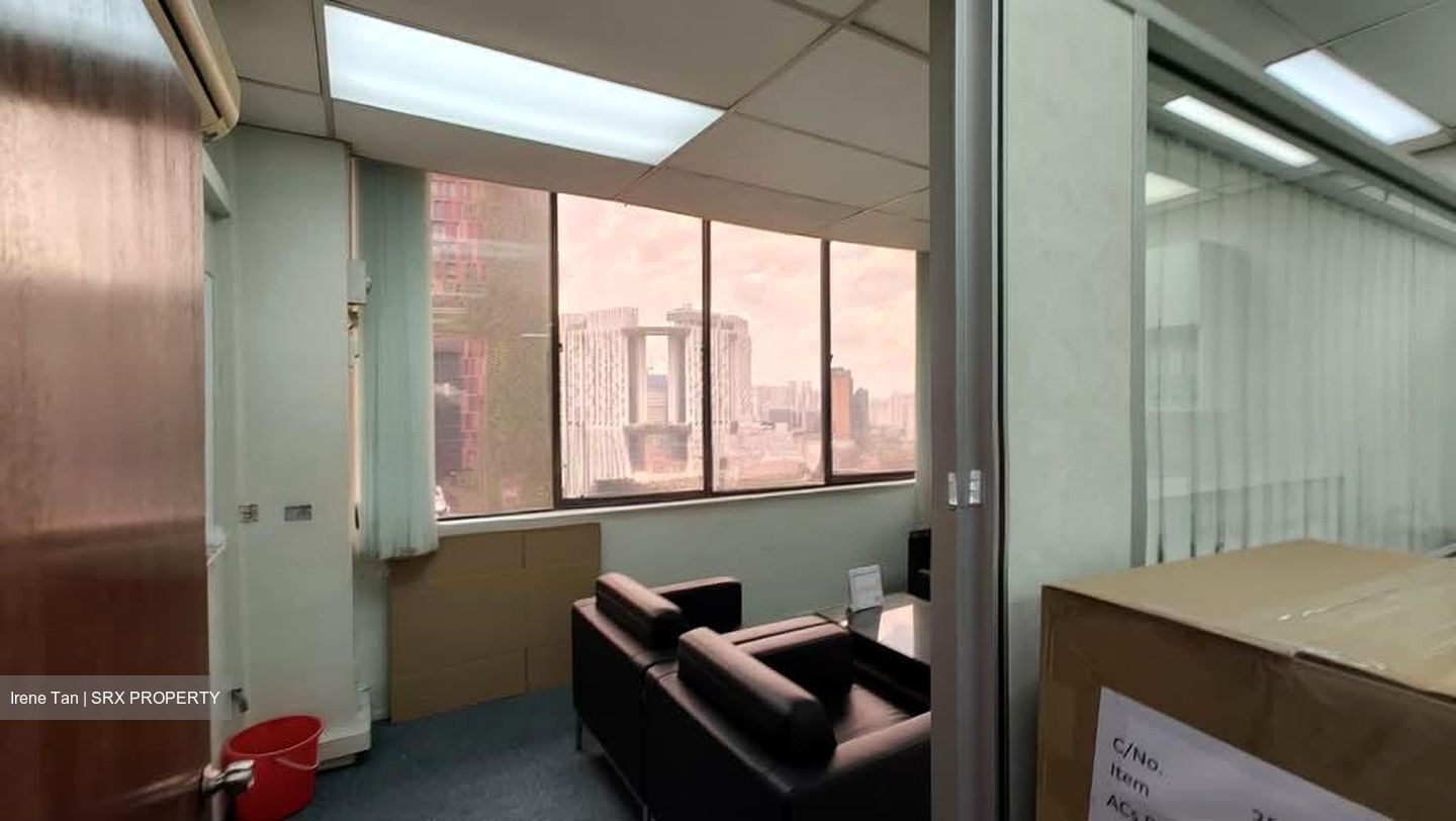 International Plaza (D2), Office #534777171